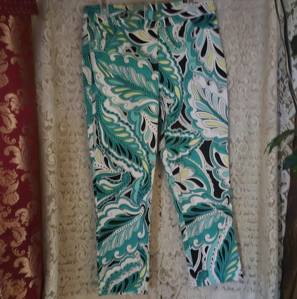 Spanner Teal, Black & White Patterned Capris - image 1